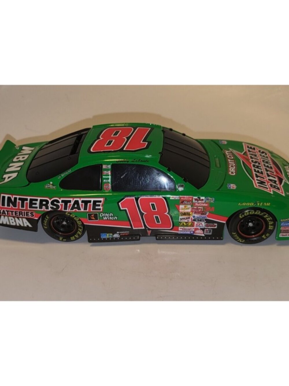1/24 BOBBY LABONTE #18 INTERSTATE BATTERIES  1999 MAC TOOLS ACTION Die Cast!